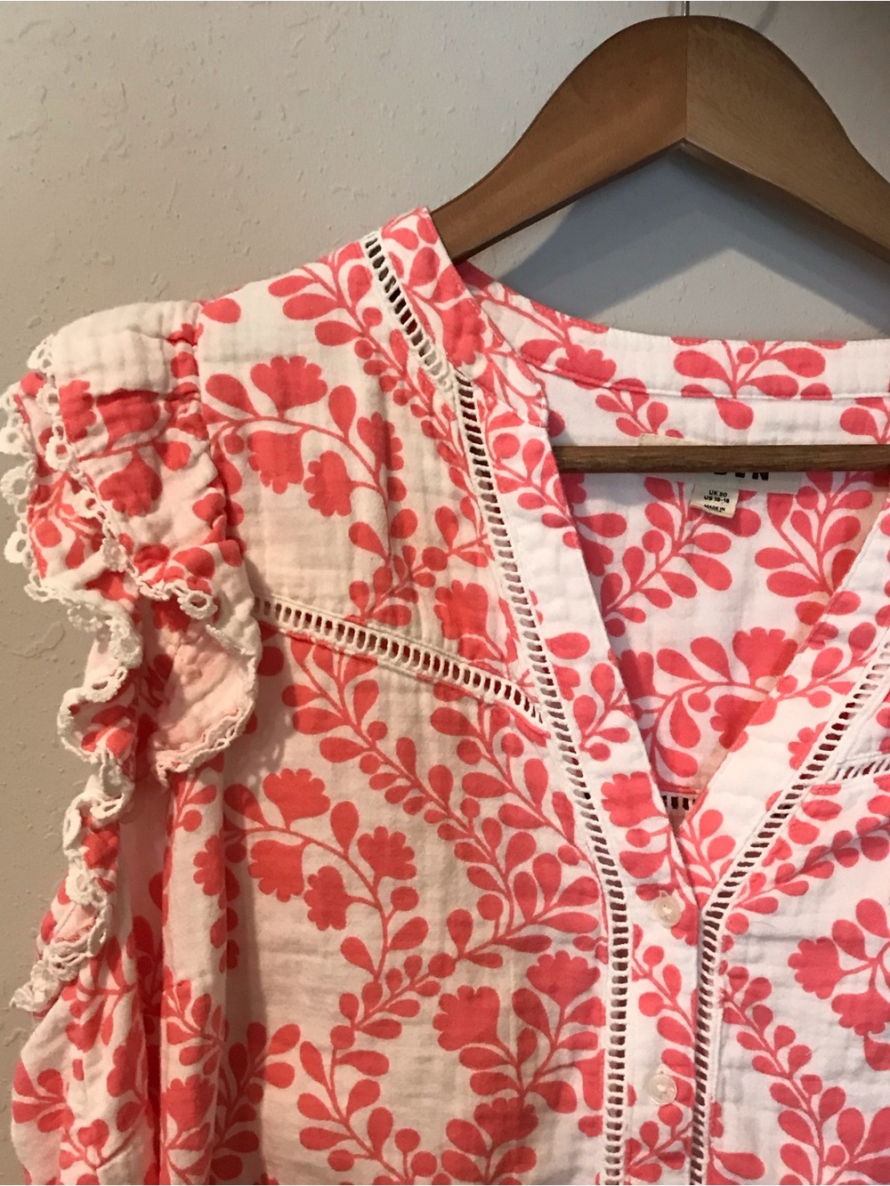 Boden Pink Sleeveless Double Cloth 100% Cotton Top in Pink Floral - Picture 5 of 10